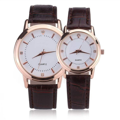 Diamond Armband Paar Quartz Horloge Legering Leer Voor Dames Naald Gesp