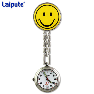 De lichtgevende Verpleegsters knippen op de Riem van de Zakhorlogelegering Leuk Kwartszakhorloge