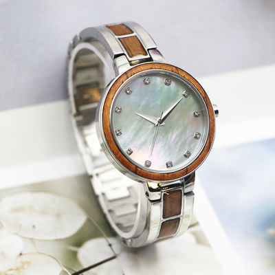 Het unisex-Horloge van de Roestvrij staalchronograaf, ODM het Roestvrije staalrug van het Kwartshorloge