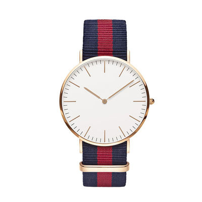 ODM Horloge van de het Polshorloge5atm het Waterdichte Nylon Band van het Vrouwenkwarts