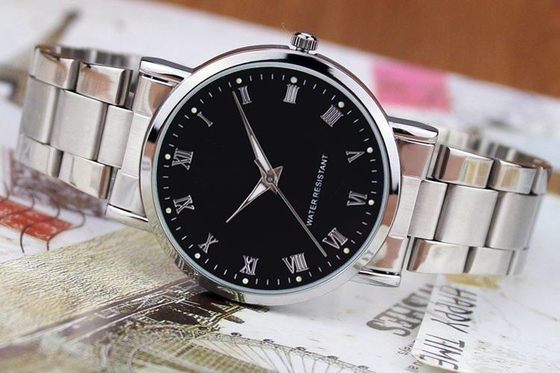 Van de het Horloge Hoge Nauwkeurigheid van de legeringsriem Waterdichte Militaire het Kwartshorloges