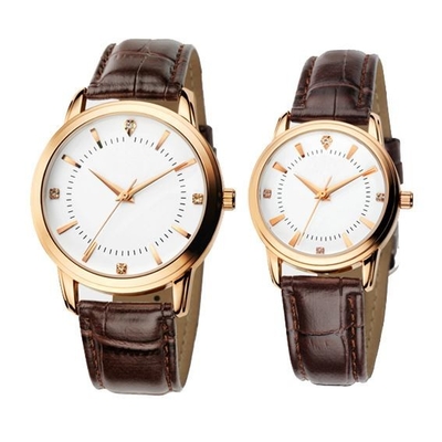 De klassieke Minnaars vormen Horlogeszaken Retro Diamond Japan Movement Watch