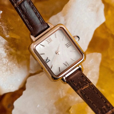 De Vierkante Manier Roman Watch Slim Belt van de kleine Bruine Vrouwen van het Leerhorloge