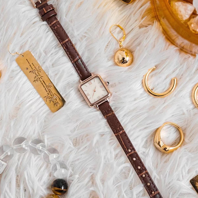 De Vierkante Manier Roman Watch Slim Belt van de kleine Bruine Vrouwen van het Leerhorloge